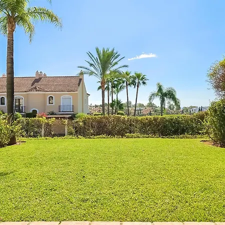 Amazing In Benahavis With Swimming Pool Holiday home *